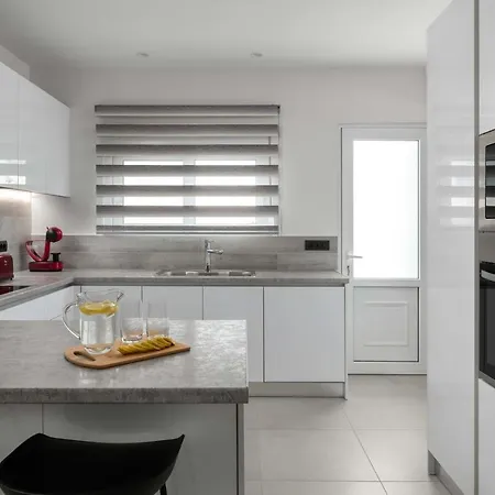 Kallia Sea Breeze - 3 Bedroom Lejlighed *